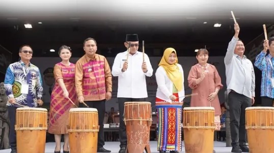 Wakil Ketua DPRD Kaltim, Ekti Imanuel