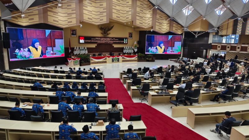 Juru Bicara Fraksi Golkar, Shemmy Permata Sari Dalam Rapat Paripurna DPRD Kaltim, Selasa (17/6/2025)