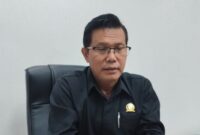 Hartono Basuki, anggota Komisi IV DPRD Kaltim saat diwawancarai di Ruang Kerjanya di Kantor DPRD Kaltim,